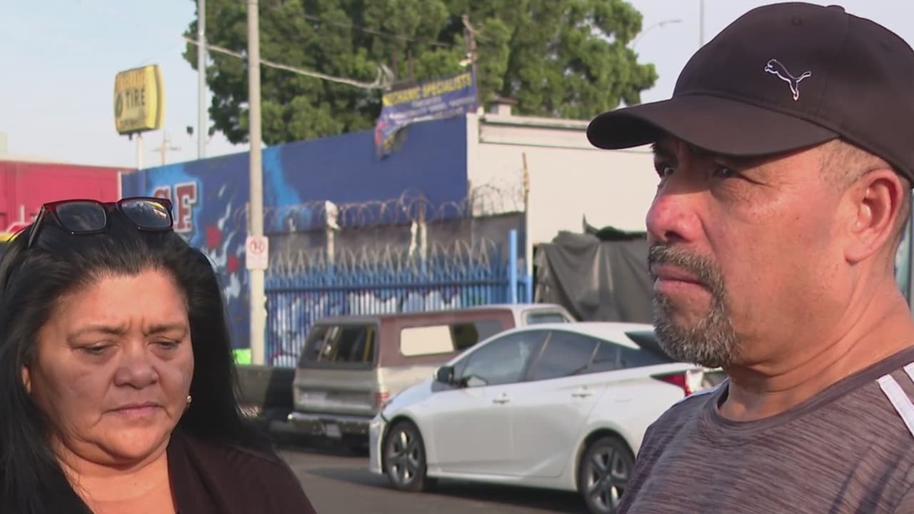 Pareja hispana lleva más de dos años esperando que su mecánico les devuelva el auto