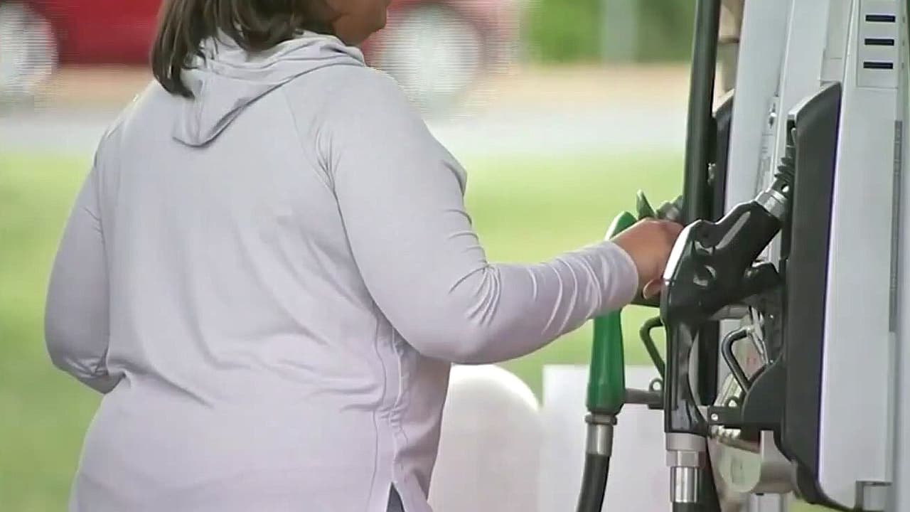 ¿El conflicto entre EEUU e Irán encarece el petróleo y presiona la inflación de las familias?