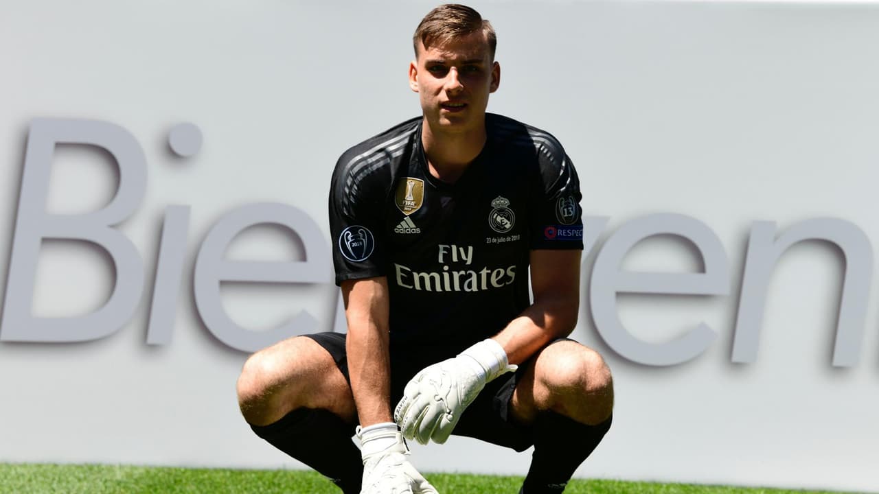 Andriy Lunin, portero ucraniano del Real Madrid, recibe apoyo emocional