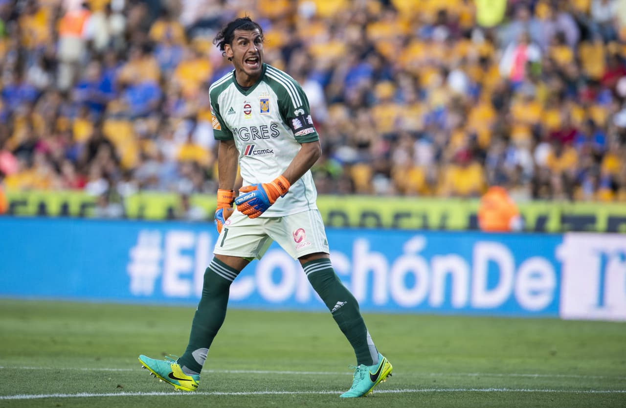 Nahuel Guzmán arremete contra el horario de Pumas