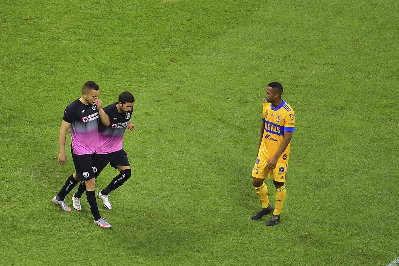 Los cementeros cayeron 2-0 y ponen en riesgo su calificación directa a la fiesta grande de la Liga MX. Nicolás López (69’) y Gignac (78’) marcaron por Tigres; ‘Cabecita’ Rodríguez falló un penal.