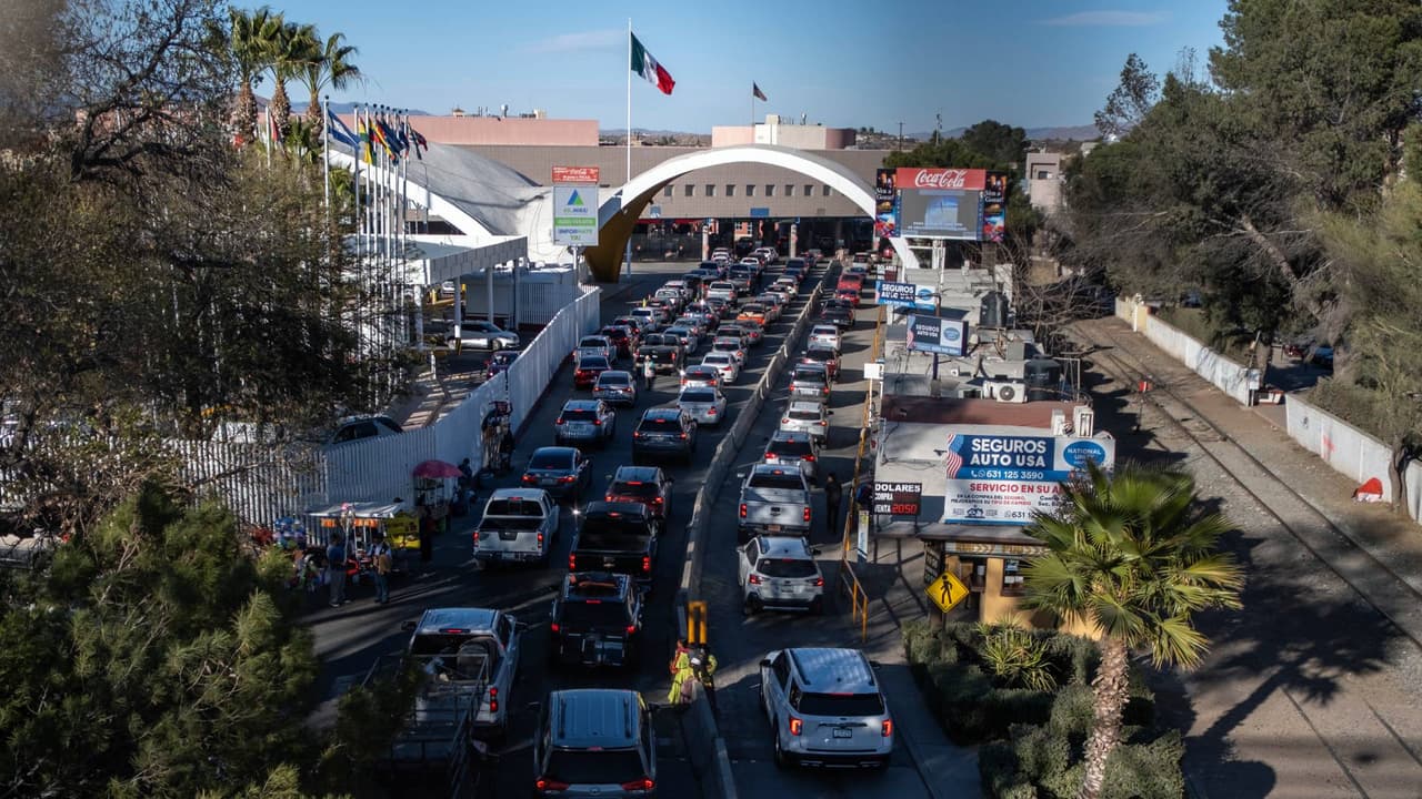 Un arsenal, con todo y un lanzacohetes: Aseguran armamento en el cruce DeConcini