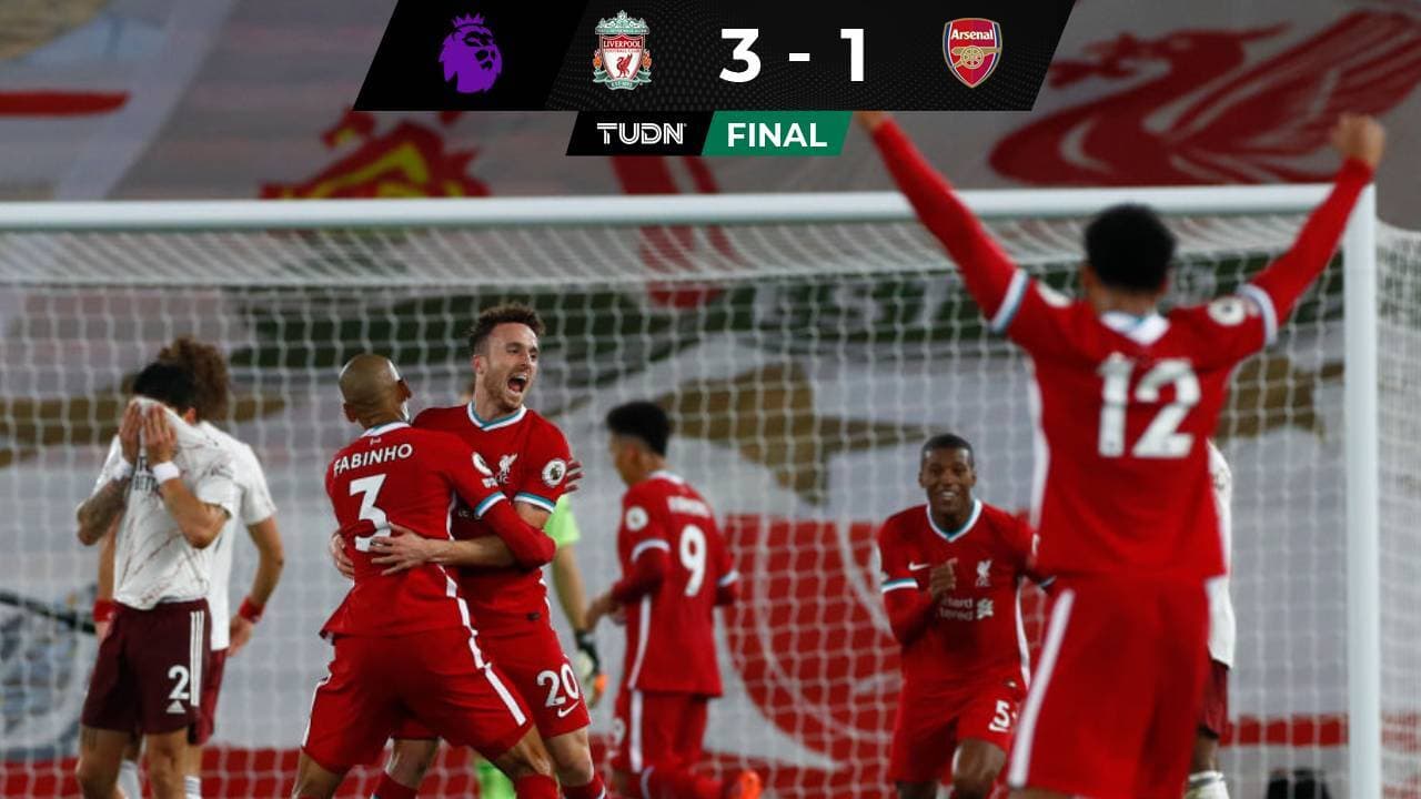 Liverpool derrota al Arsenal con voltereta y sin despeinarse