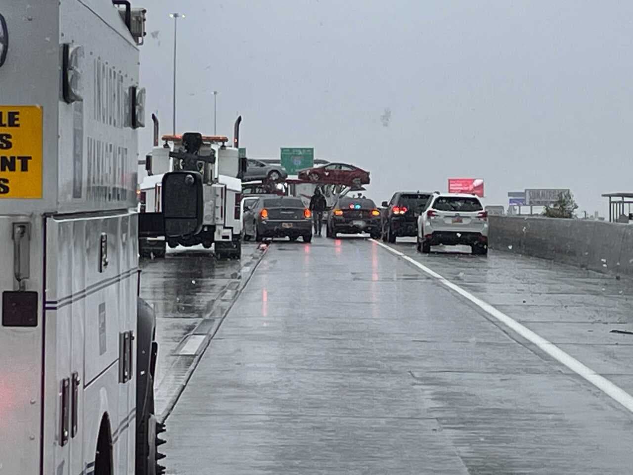 Investigan accidente de tránsito en la I-15; uno de los conductores fue encontrado muerto con disparo en la cabeza