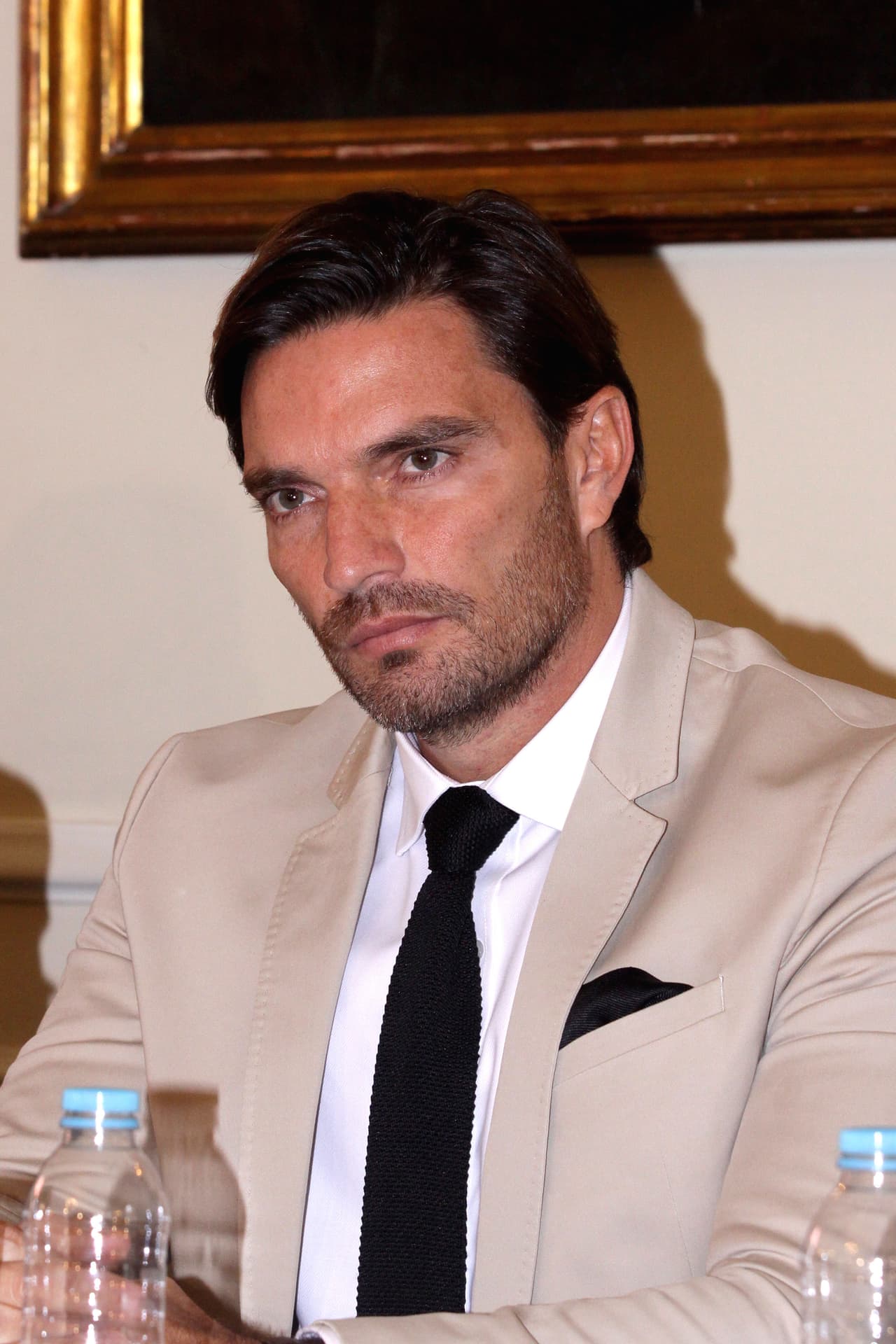 “Estoy muy contento y aunque no fue nada planeado siempre un nuevo comienzo es bienvenido. Así tan inesperado, confuso, sacado de onda por fin llegó cuando menos lo esperábamos, pero es una felicidad inexplicable”.
<br>