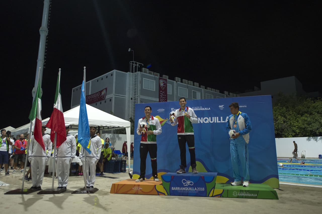 Jorge Iga y Migue Gutiérrez (México) fueron oro y plata en los 200m libres masculino. La tercera casilla la ocupó Mikel Schreuders de Aruba.
