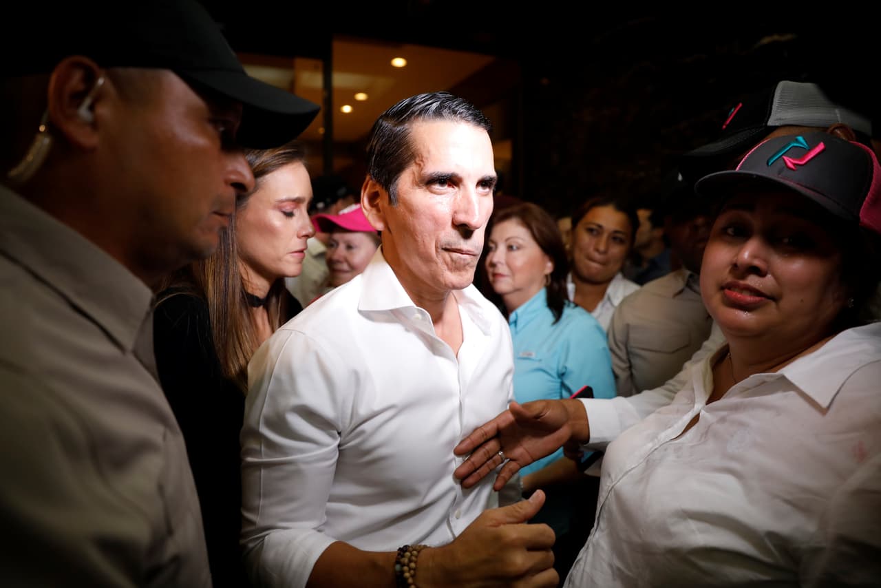 El candidato presidencial del derechista Cambio Democrático, Rómulo Roux.