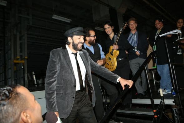 Aquí llega otro maestro, Juan Luis Guerra.