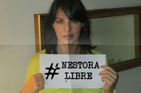 <b>Ana</b> también se ha dedicado al 
<b>activismo político</b> en México.