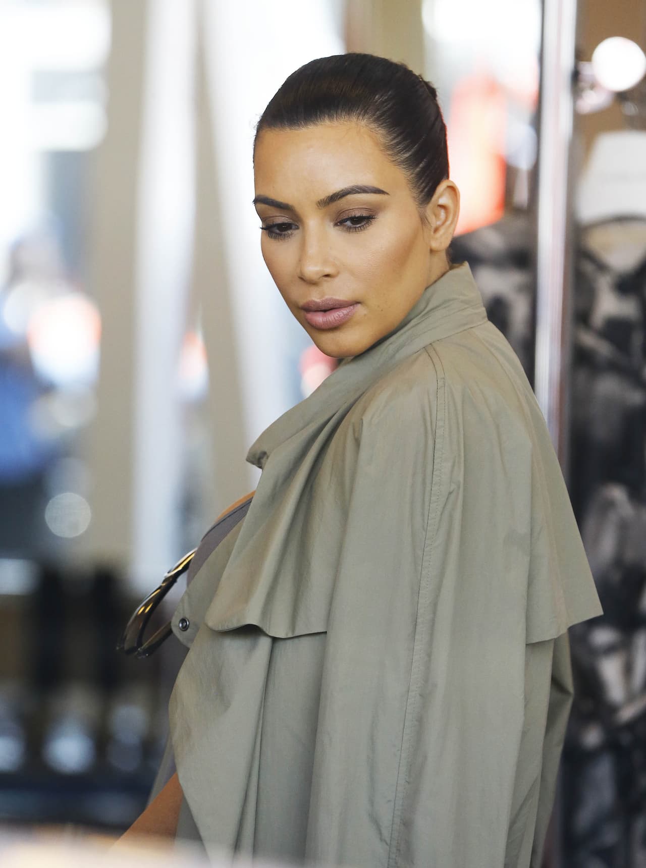 Recuerda que tienes que ahorrar para los pañales de tu próximo bebé.