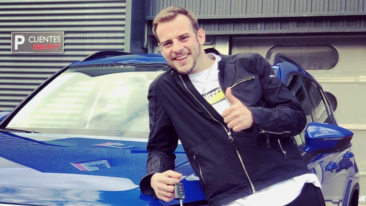 El 2 de marzo, 
<b><a href="https://www.univision.com/famosos/muere-cantante-alex-casademunt-accidente-trafico">Álex Casademunt</a></b>, conocido por su participación en la primera temporada del reality show 'Operación Triunfo', perdió la vida en un accidente de tráfico en el municipio de Mataró, del estado de Barcelona, España. El cantante español, de 39 años, chocó su automóvil contra un autobús sin pasajeros.