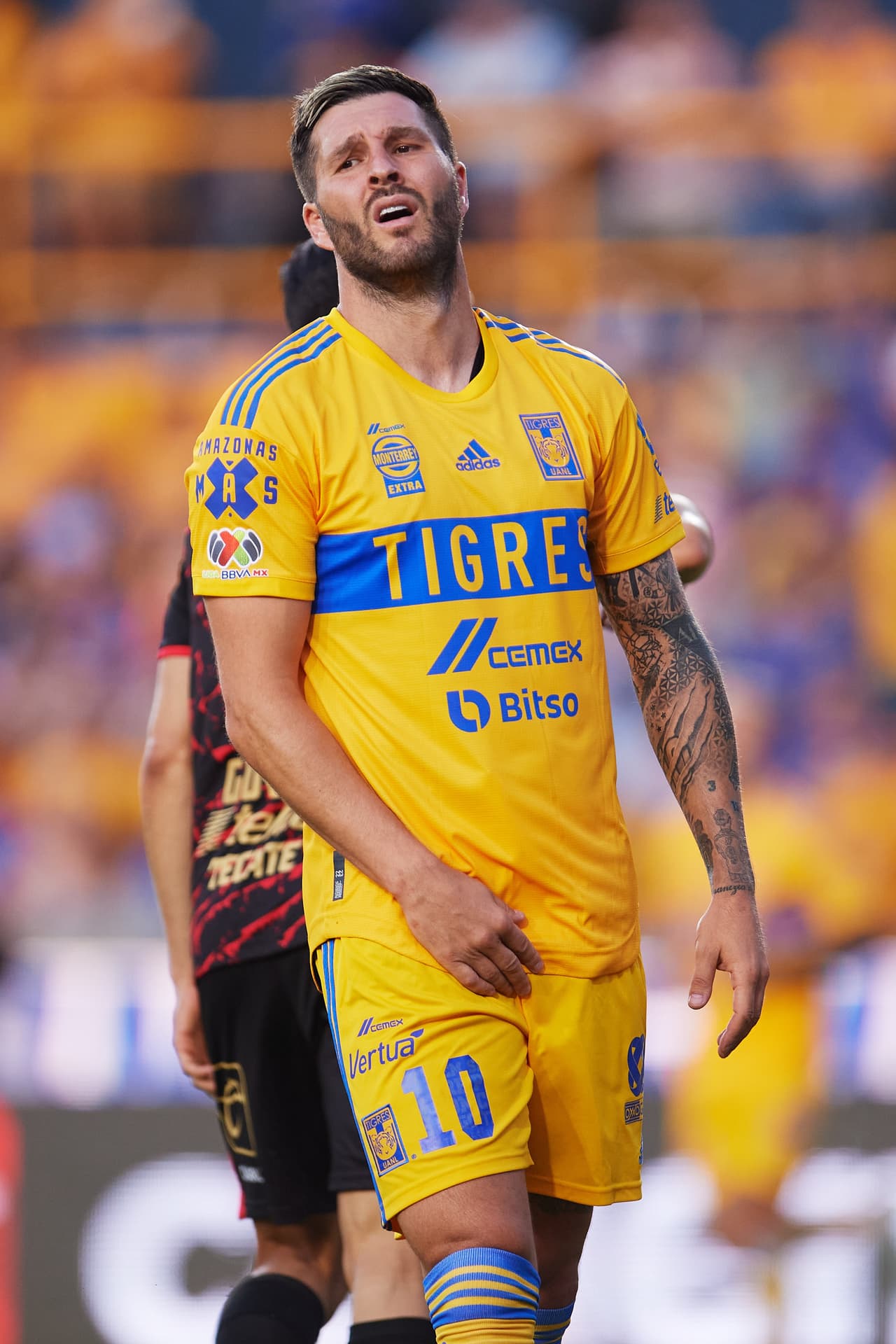 También le anularon un tanto a Gignac por offside.