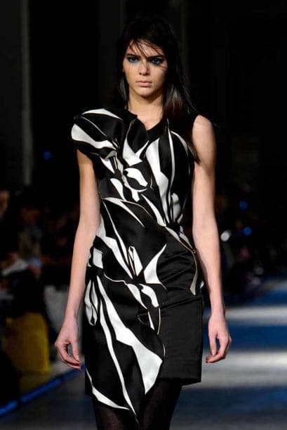 A partir de ahí la lista ha ido creciendo. Se ha convertido en una supermodelo, siendo partícipe de las semanas de moda más importantes.