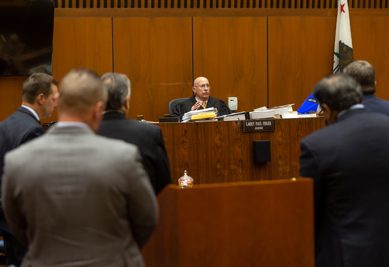 California podría reducir a $0 dólares algunas fianzas durante la crisis de coronavirus