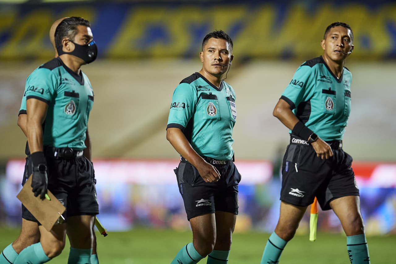 Carioca (24’) y Ponce (43’) dejaron a sus equipos con 10 hombres por acumulación de tarjetas.