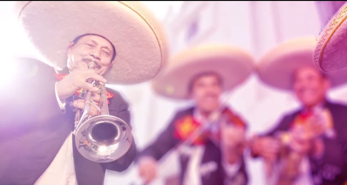 "Músico pagado no toca buen son": familia suspende fiesta por Coronavirus  y no recibe reembolso.