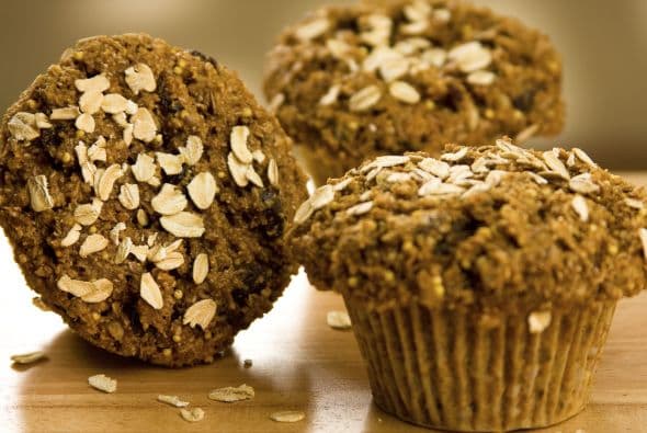 Muffins simples. Monique Richard, instructora de yoga y nutricionista certificada, sugirió esta opción para preparar el desayuno, cuando realmente no cuentas ni con un minuto extra.