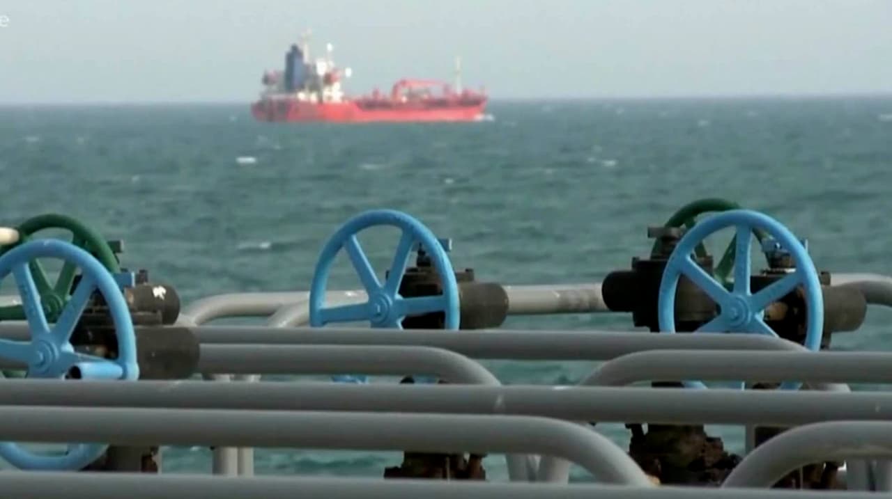 Irán cierra el Estrecho de Ormuz en respuesta a ataques de Israel al Líbano