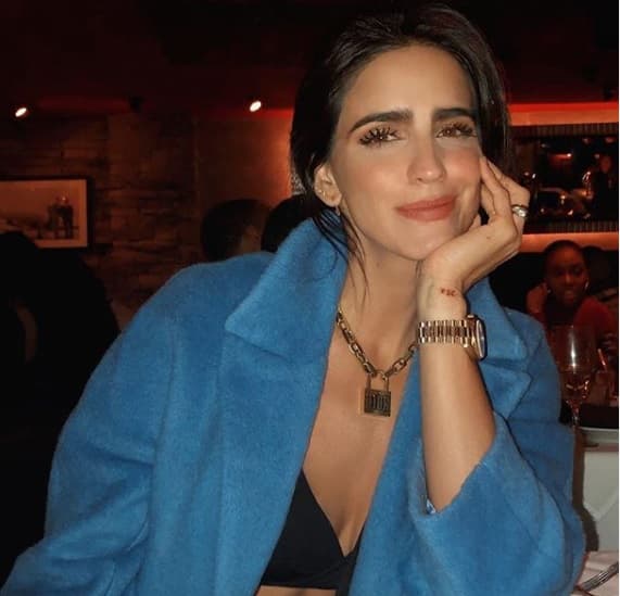 Adelantó que es una comedia y "es totalmente diferente, 
<b><a href="https://www.univision.com/famosos/barbara-de-regil-pasa-su-cumpleanos-dolida-por-la-campana-de-odio-que-vive-por-su-opinion-contra-la-violencia-de-genero-fotos">no me van a reconocer</a></b>".
<br>