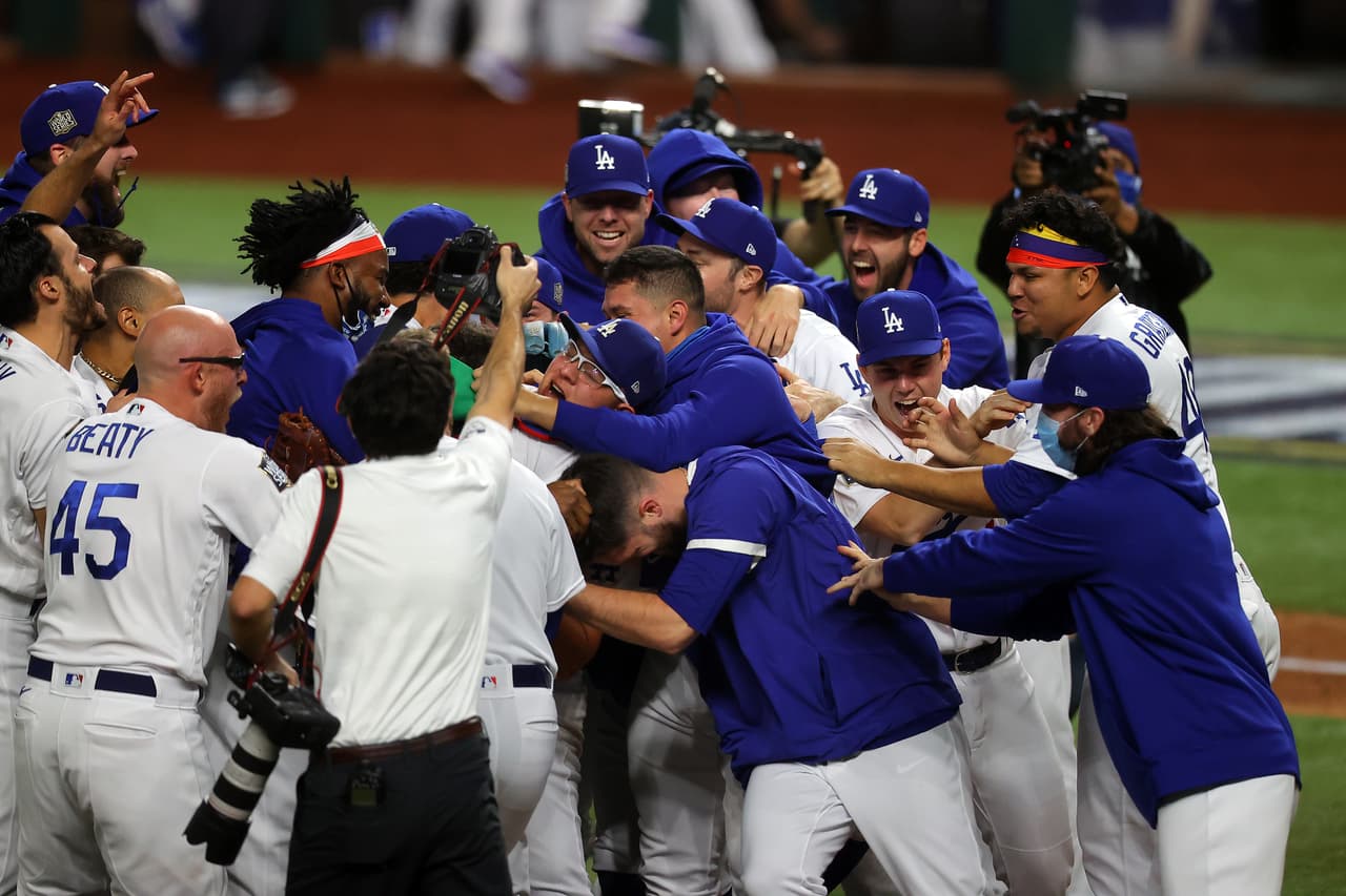 La última vez que los Dodgers ganaron la
<b>Serie Mundial</b> fue
<b>en 1988</b>, cuando vencieron en cinco juegos a los Oakland Athletics.