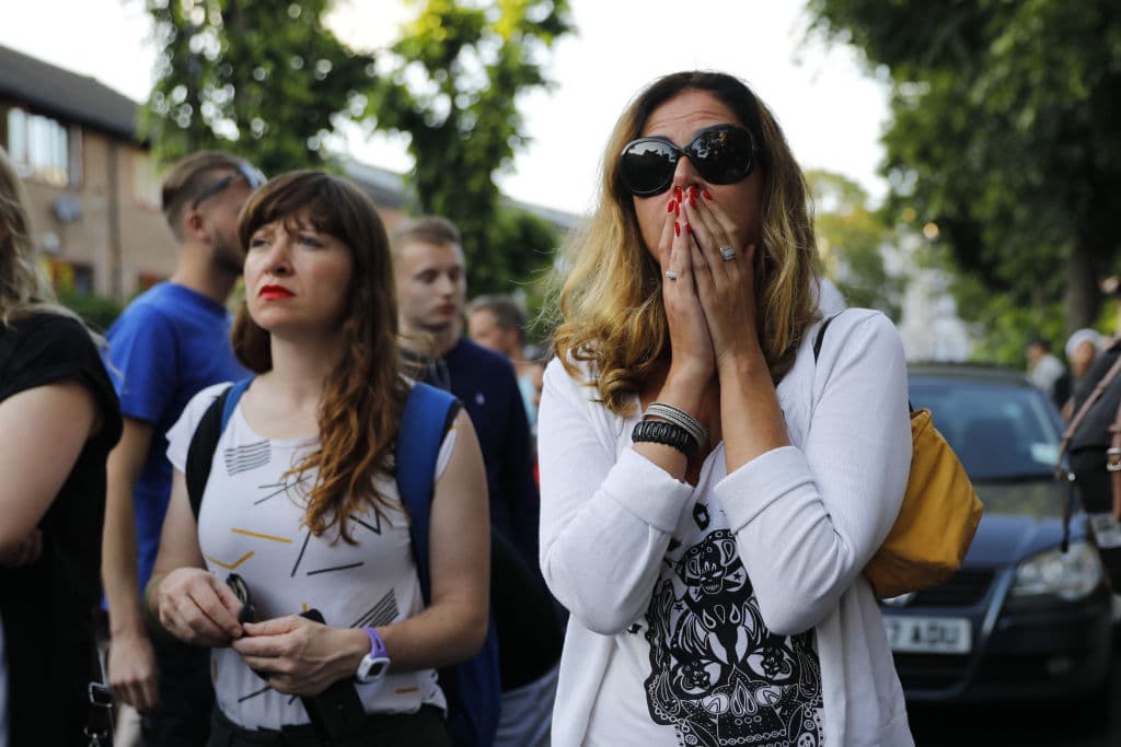 "Te ayudaré desde el cielo", el mensaje de una hija a su madre mientras se quemaba la torre de Londres