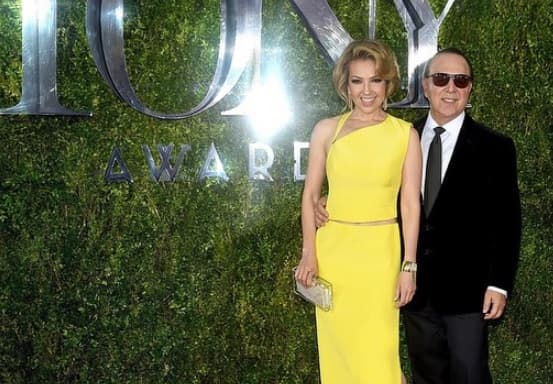 Thalía también dijo que ella y su marido preferirían que sus hijos se dedicaran a otra cosa que no tuviera que ver con el espectáculo, pero que si los pequeños en un futuro quisieran ser artistas, ellos estarían para apoyarlos.