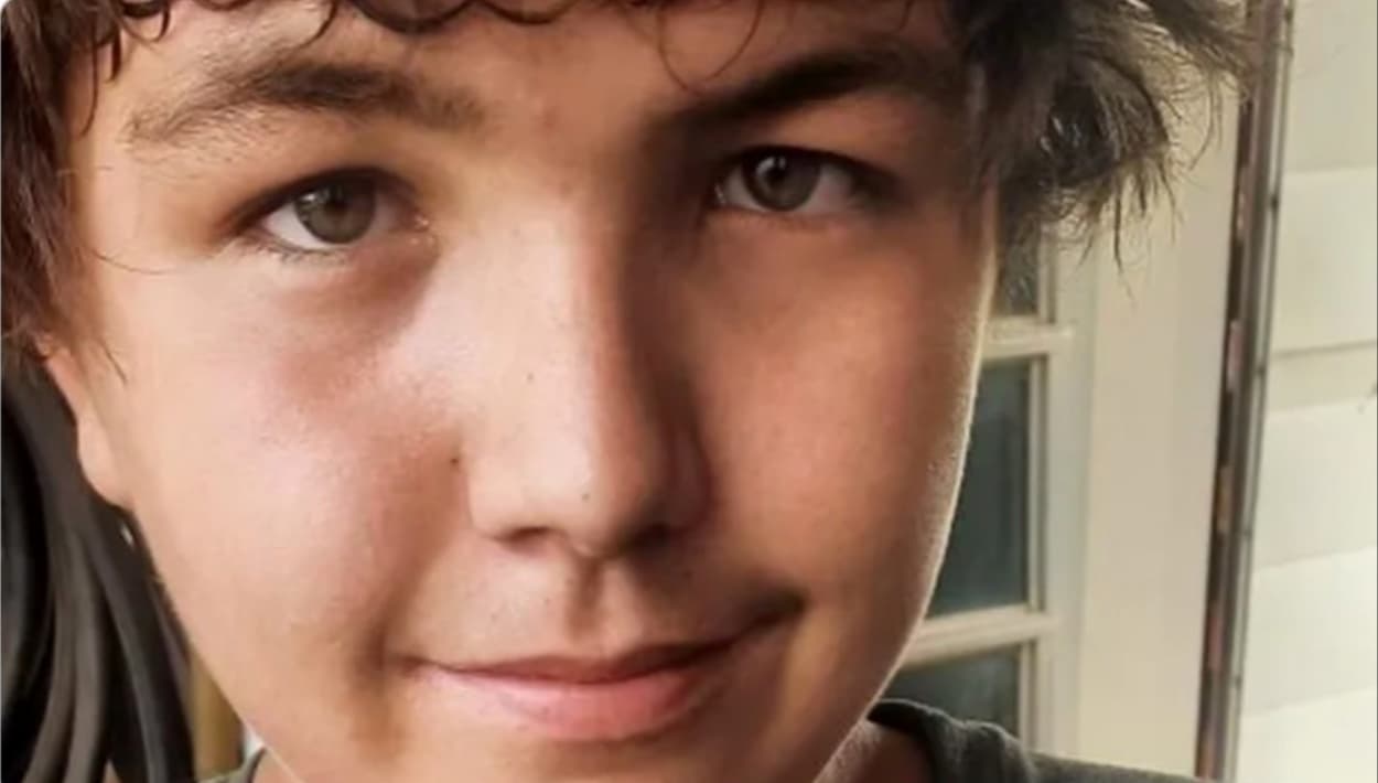 Adolescente que viajaba en su bicicleta muere atropellado por conductora ebria