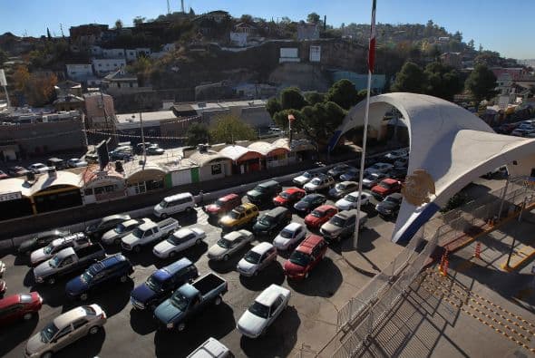 Un agente fronterizo murió en un tiroteo en Arizona, cerca de la frontera con México. Brian Ferry participó de un tiroteo en contra de presuntos bandidos, quienes finalmente lo asesinaron.