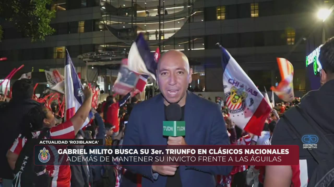 Afición Rojiblanca se entrega a sus Chivas en la CDMX