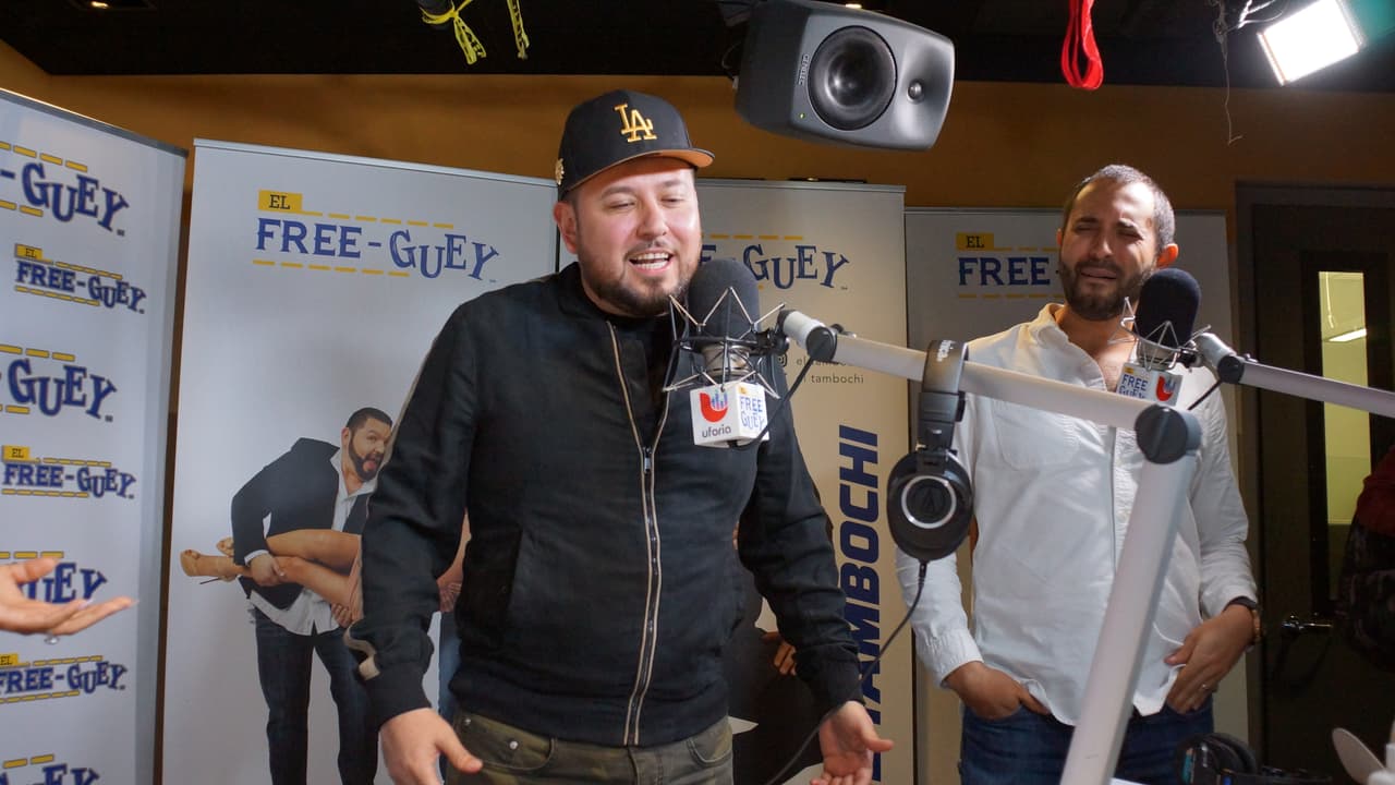 Roberto Tapia llegó al Free-guey show con nuevo sencillo y se armó tremenda fiesta.