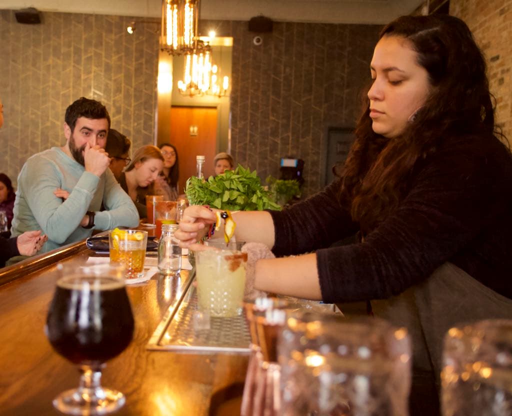 Osito's Tap en La Villita