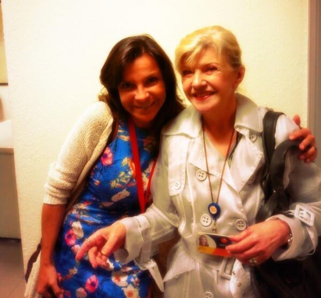 María Zarattini, creadora de historias como 'La fuerza del destino', falleció este domingo en México. En esta foto la vemos con Mariana Garza, quien fue parte de 'Mentir para vivir', otro de los proyectos de la escritora.