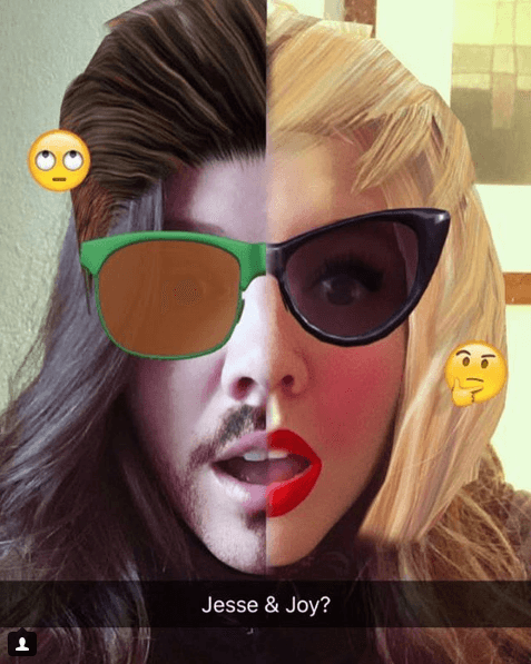 ¿Quién es quién? Estos dos hermanitos si que se la pasan muy divertidos con esta aplicación.