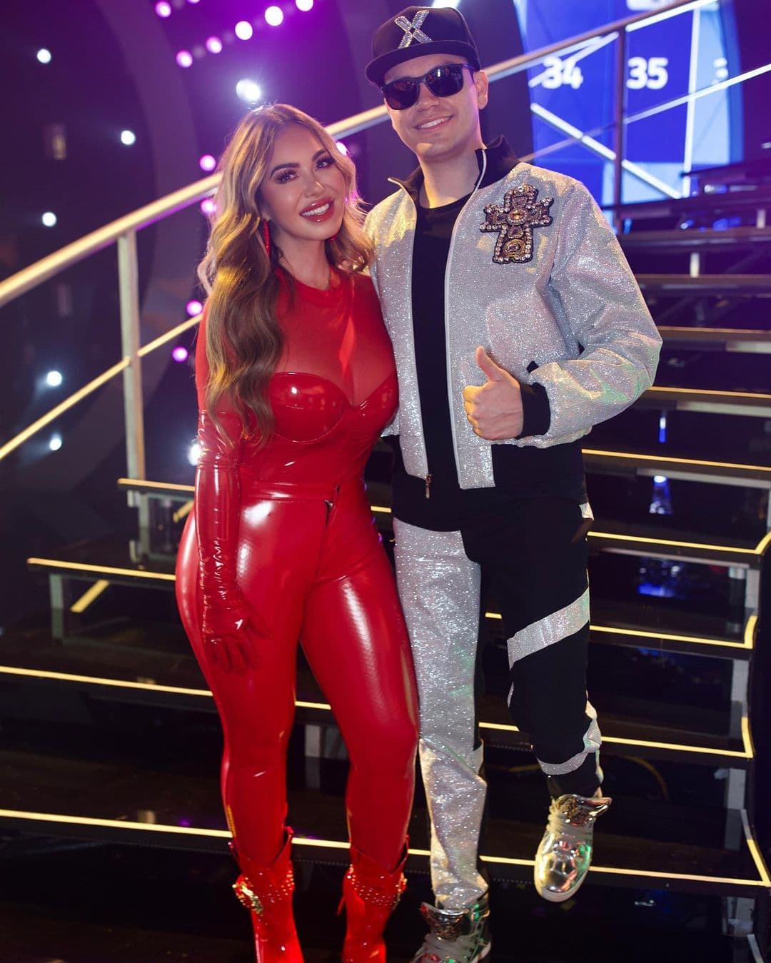 Chiquis también compartió en la red social la imagen en la que se le ve con Chiquinquirá, así como otra que se tomó al lado de Raymix, con quien cantó el tema ‘55’ durante TeletonUSA. 
<br>