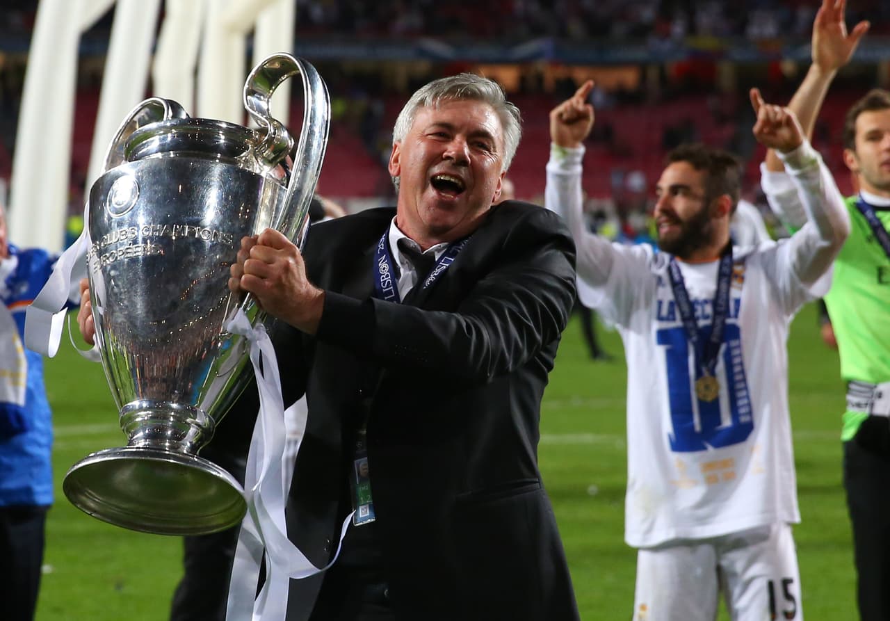 Bajo las órdenes de Sacchi logró el campeonato dos ocasiones de manera consecutiva. Junto con Zidane y Paisley ha logrado el título como timonel en tres ocasiones.