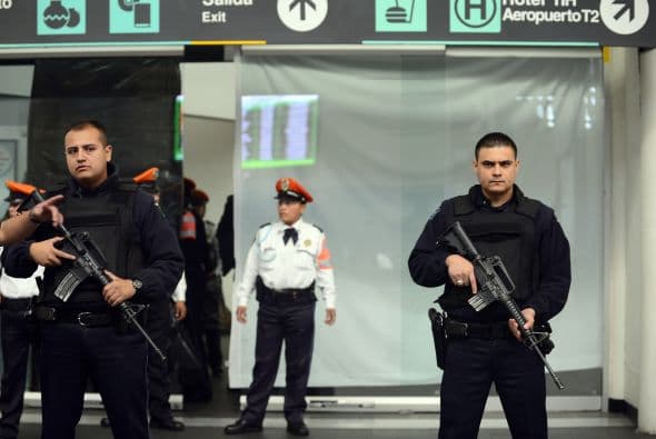 Según los resultados de la Encuesta Nacional sobre la Percepción de Seguridad Ciudadana, realizada por la consultora Mitofsky en conjunto con la ONG México Unido contra la Delincuencia (MUCD), la mayoría de los mexicanos reprobaron la lucha anticrimen llevada a cabo por el actual gobierno. Ver toda la información .