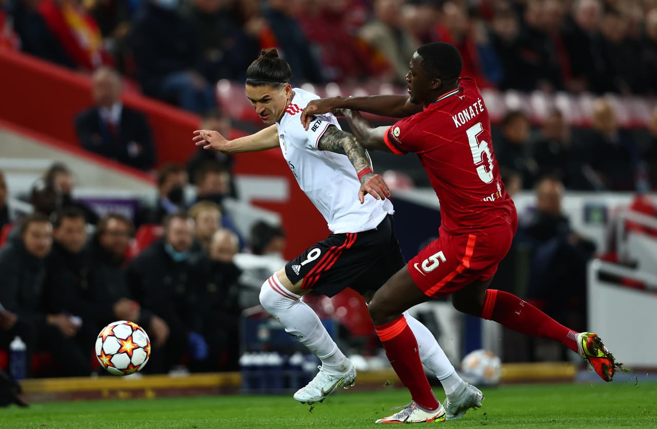 Con mucha angustia, el Liverpool selló su pase a Semifinales tras un intenso 3-3 en el juego de Vuelta que le permitió mantener la ventaja de la Ida, aunque dejó ir dos goles de ventaja en el segundo tiempo ante un muy digno Benfica.