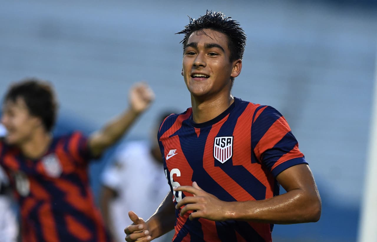 Tyler Wolff abrió el marcador al minuto 17.