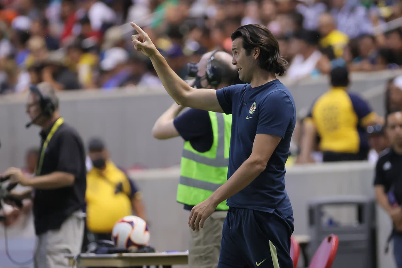 Roger Martínez hizo un golazo que fue suficiente para que el América derrotara a Santos en un duelo de preparación de cara al arranque del Apertura 2021.