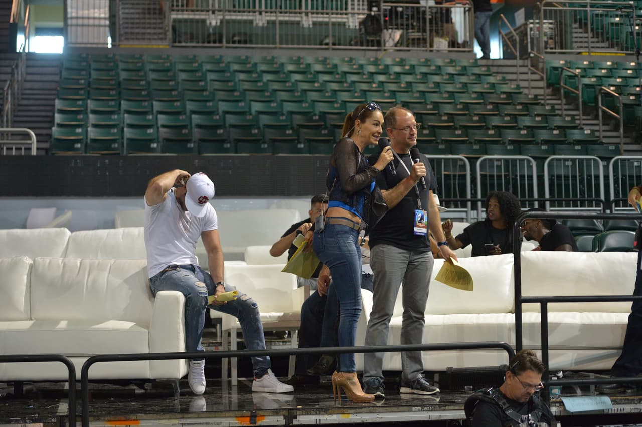 Ninel ensayó duro y como toda una niña obediente, siguió al pie de la letra las indicaciones.