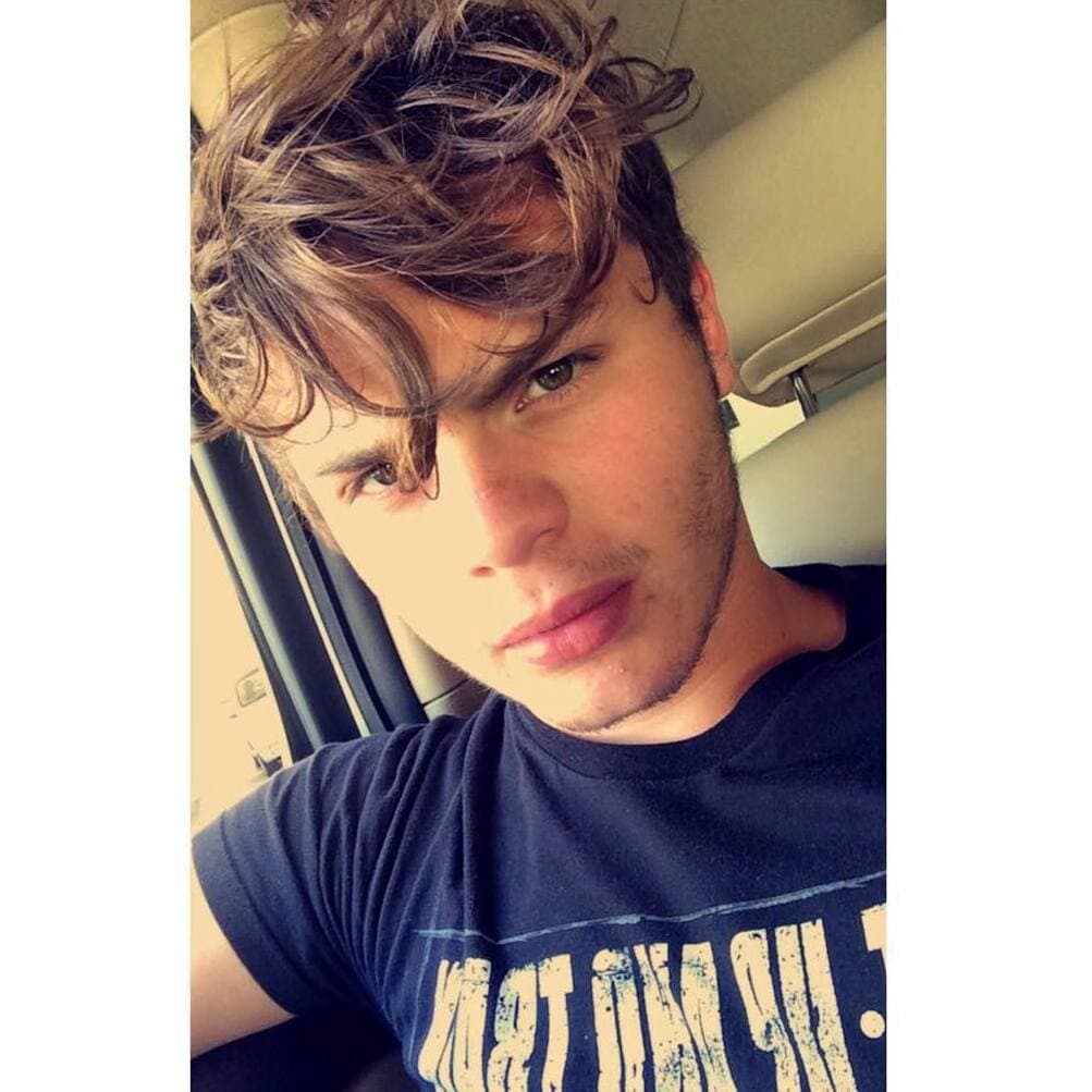 Graco también ha hecho carrera en el modelaje. En 2016 
<b><a href="https://www.univision.com/entretenimiento/celebridades/el-hijo-de-sergio-sendel-sorprende-con-su-galanura-y-le-roba-camara-a-su-padre-fotos" target="_blank">formaba parte del catálogo</a></b> de la agencia de Glenda Reyna, 
<b><a href="https://www.univision.com/famosos/eiza-gonzalez-hace-llorar-a-su-mama-y-es-por-una-muy-buena-razon-fotos" target="_blank">madre de la famosa actriz Eiza González. </a></b>