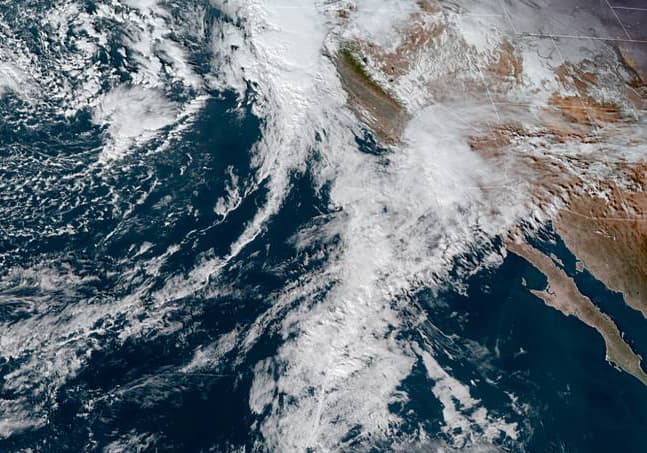 Una nueva tormenta traerá lluvia y nieve al sur de California