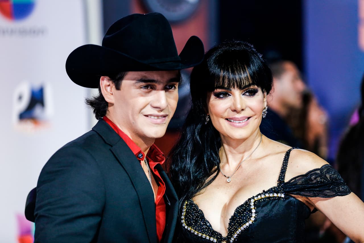 Maribel Guardia junto al guapo de su hijo, Julián Figueroa.