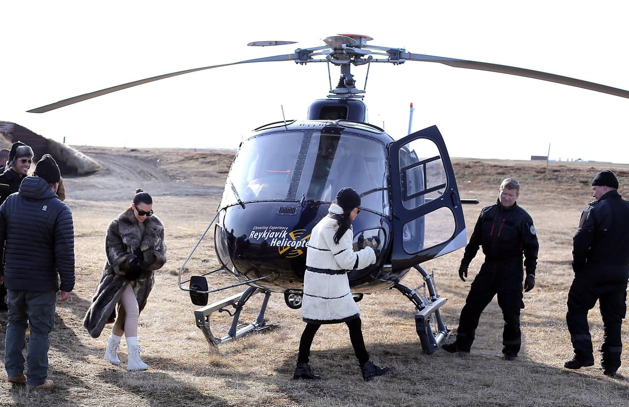 De inmediato hicieron un aterrizaje de emergencia.