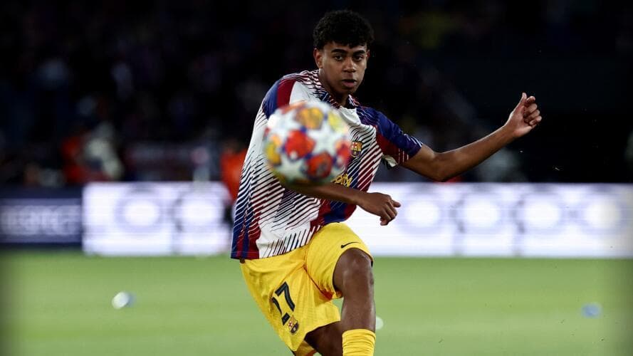 Lamine Yamal hace homenaje a Messi con nuevo número en Barcelona