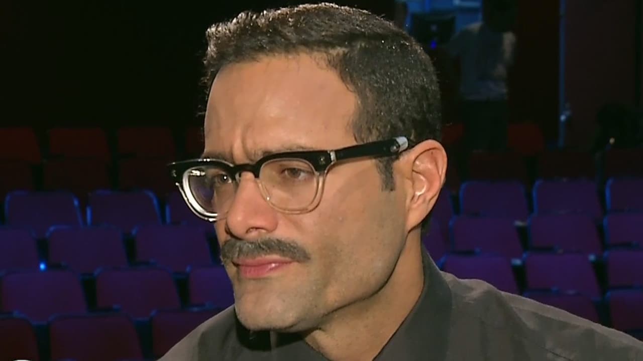 Así lució en la obra "Extraños en un tren", donde compartió el escenario con Claudia Álvarez.