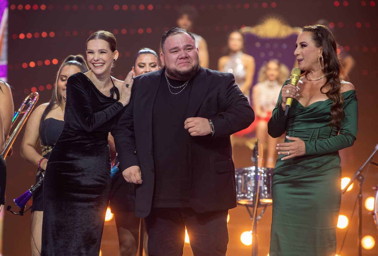 Tras la salida de Dulce, los jueces decidieron otorgar dos cartas de salvación y así Kika Edgar y Oscar Caldera permanecerán para la sexta gala.