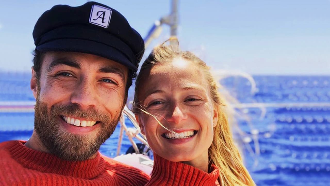 La pareja se casaría en el verano pasado, pero debido a la crisis sanitaria que se vive por la pandemia de coronavirus, 
<b>pospusieron la boda</b> hasta nuevo aviso.
<br>