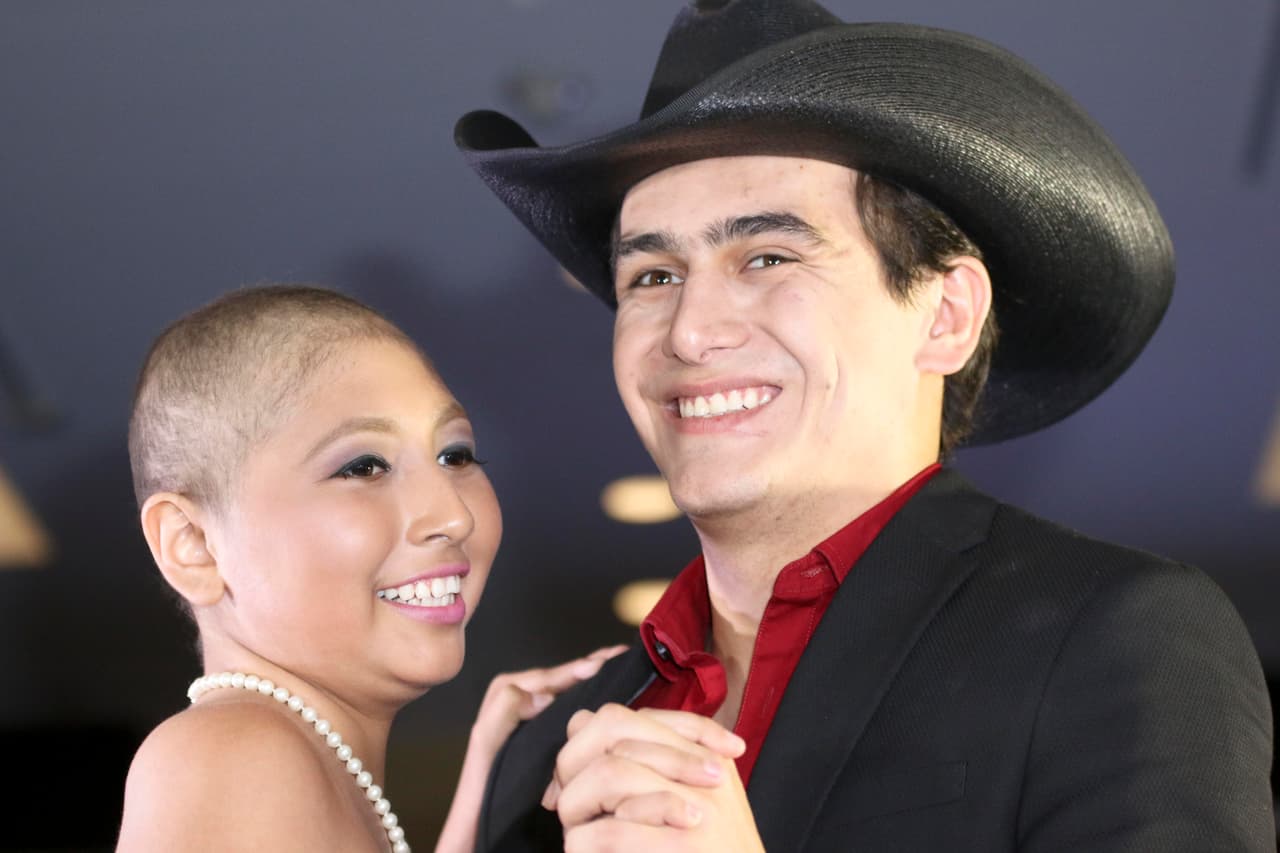 Julián también lucía muy feliz de poder cumplir un sueño tan especial.