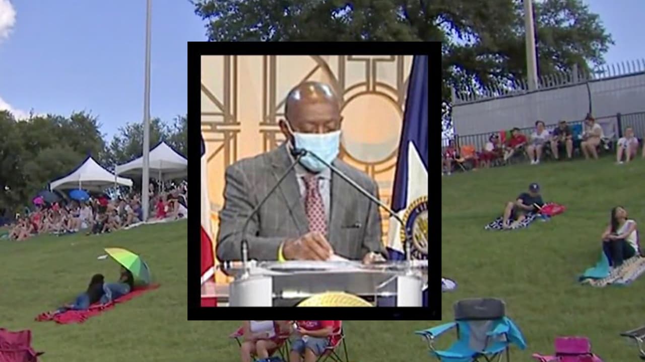 “Todos queremos un poco de normalidad”: alcalde de Houston sobre regreso de eventos con restricciones por el coronavirus